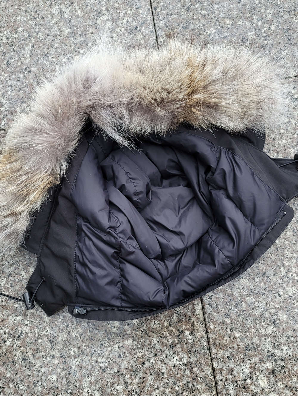Canada Goose hood replasement